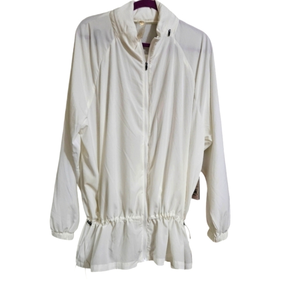 Shape Behind the seams white athleisure light jacket. 3X NWT
